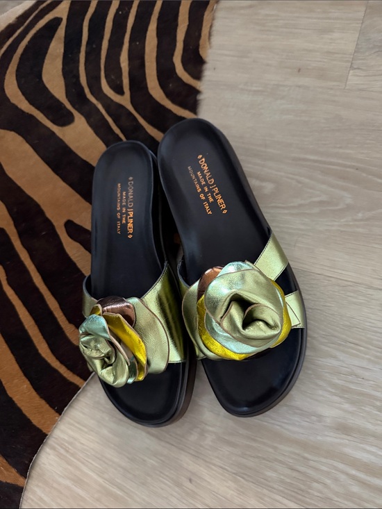 Vintage Shoes - VTG DONALD PLINER sandal ✨